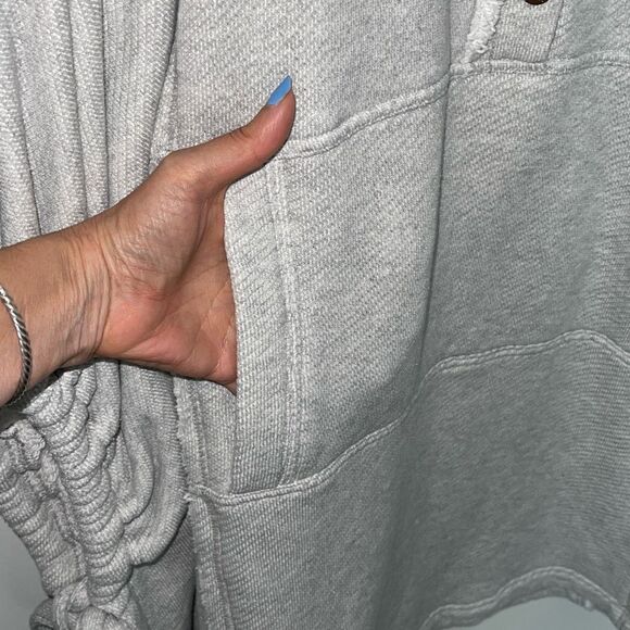 Free People FP Beach Natalie Pull Over Poncho Gray Size M/L - Picture 6 of 9